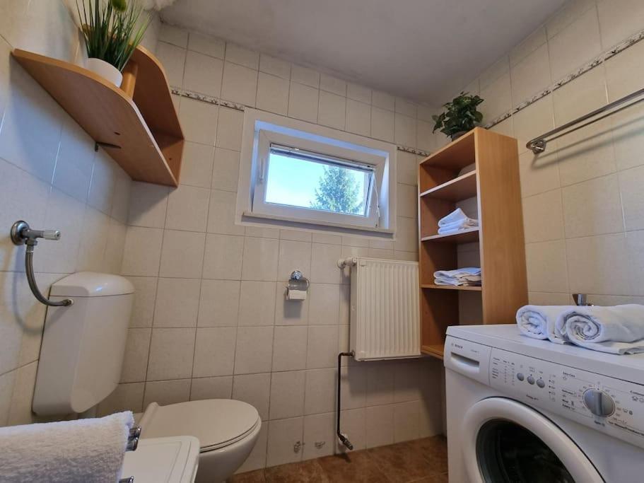 The Rowhouse Apartment Ljubljana - Free Parking ภายนอก รูปภาพ